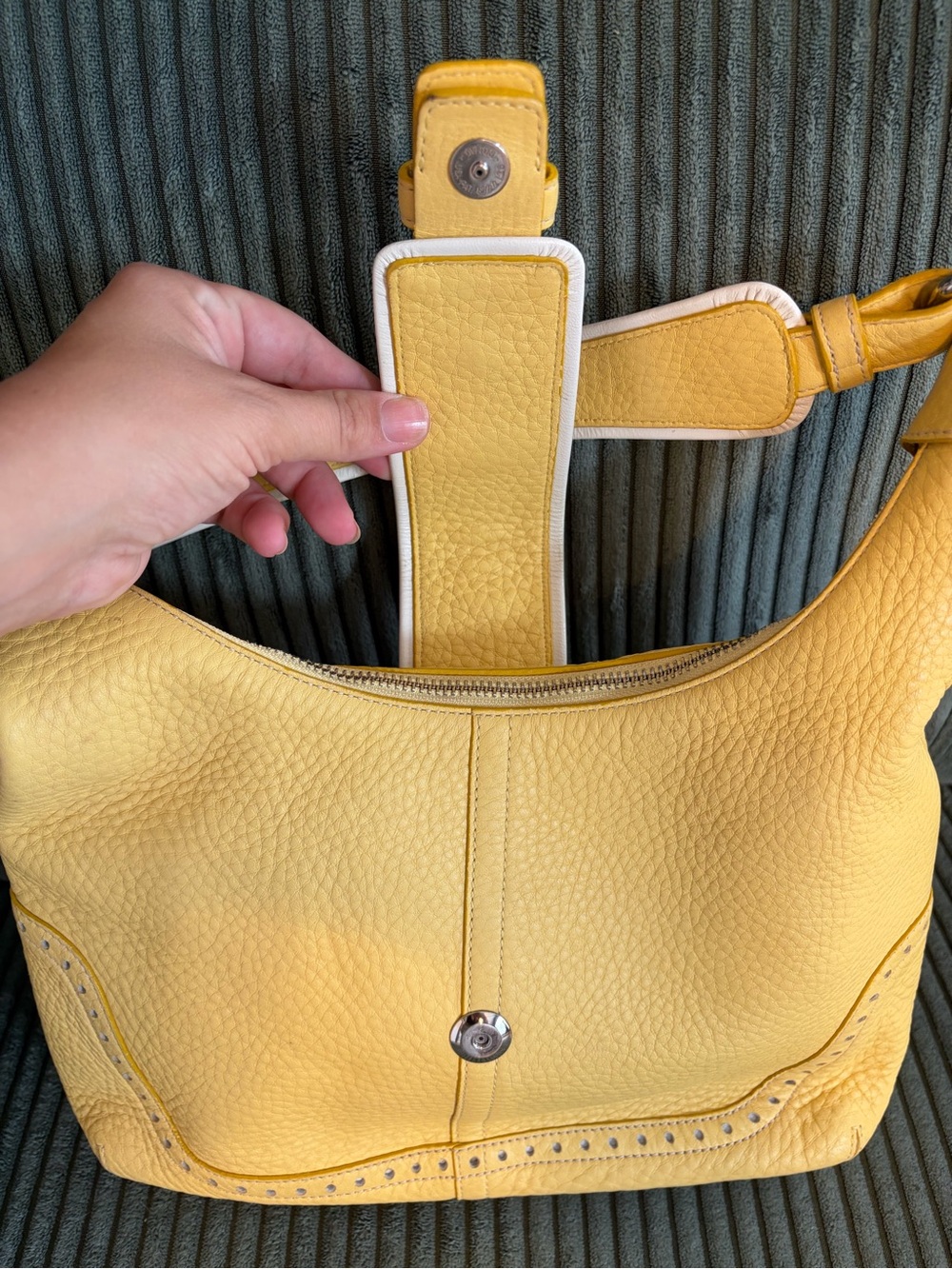 Coach Vintage Y2K Pebbled Leather SoHo Shoulder Bag in Butter Yellow 5054 - Picture 6 of 11